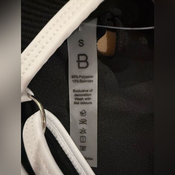 BMJL One Piece Swimsuit Sports Adjustable Strap Color Block Ribbed High Cut NWT - Picture 5 of 5